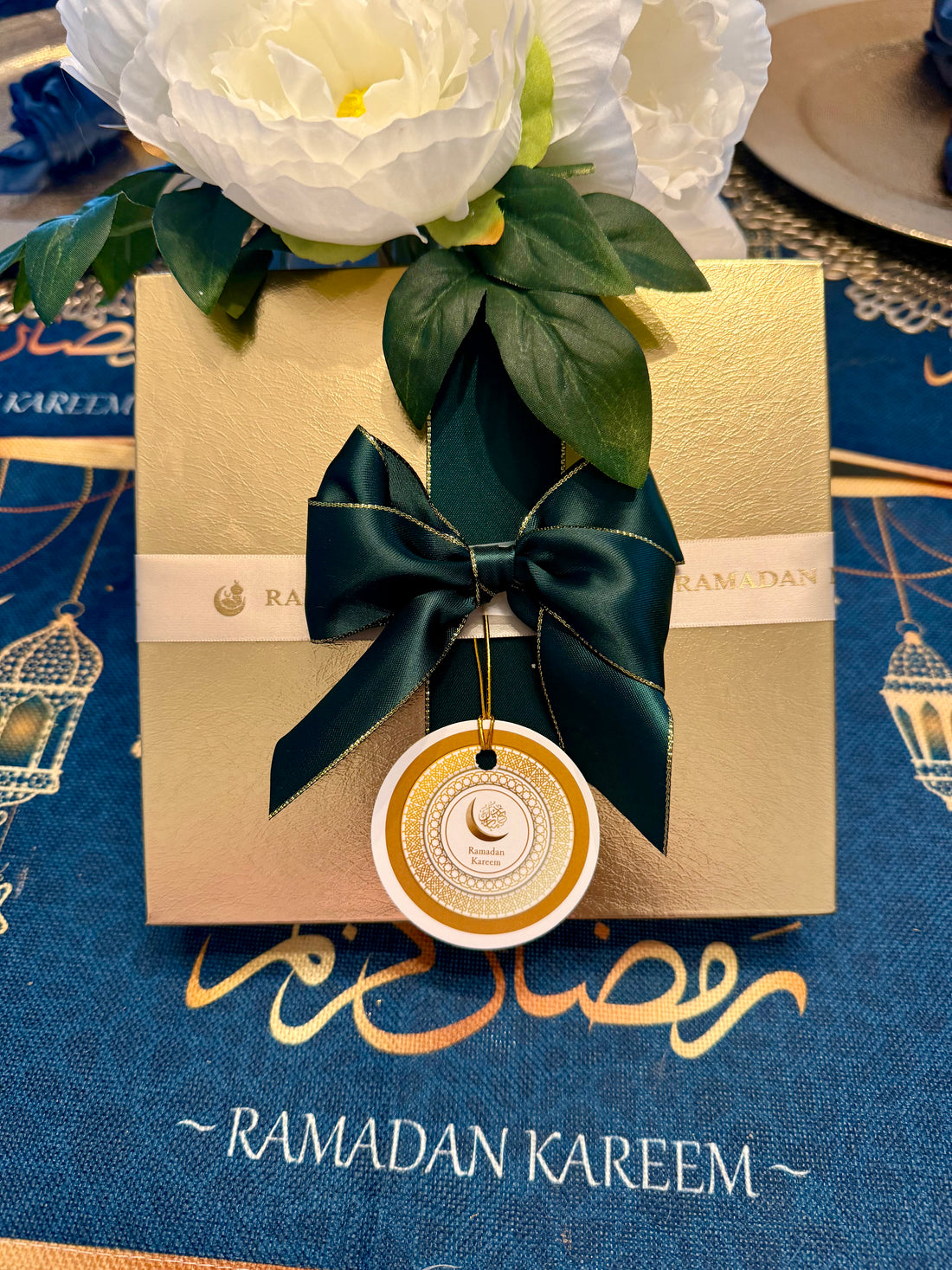 Luxury Medjool Date box(green)