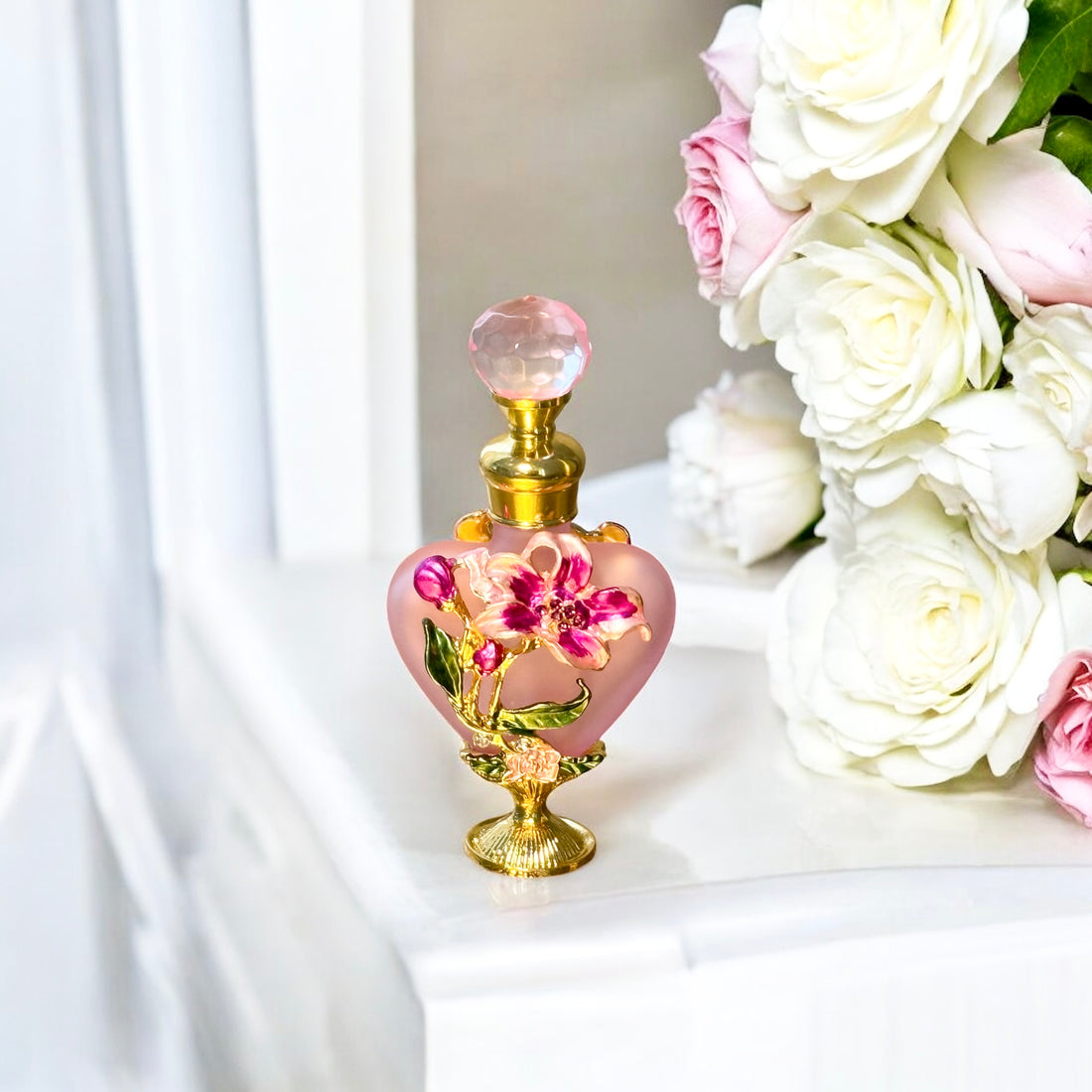 "Ìyá ni Wúrà"-Round Flower box with Fragrance oil